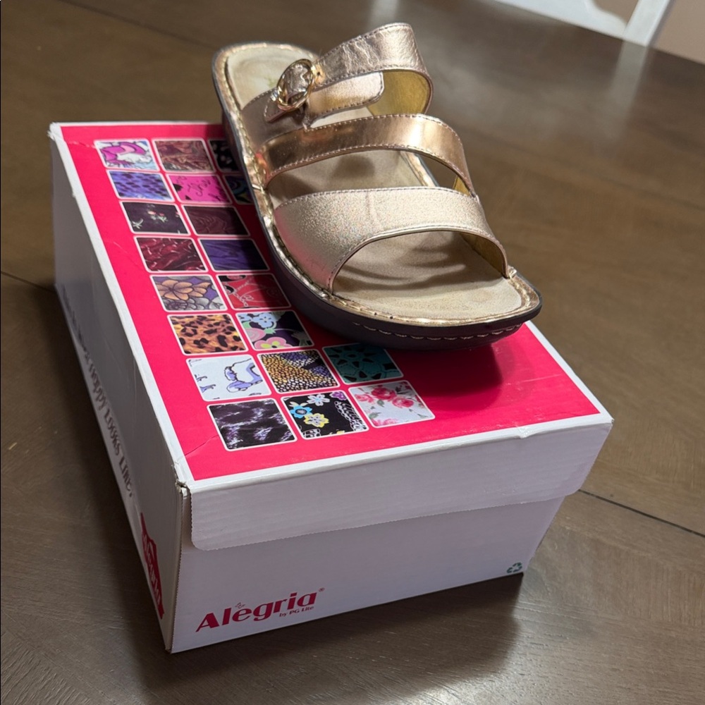 Alegria Women's Shiny Gold Sandals